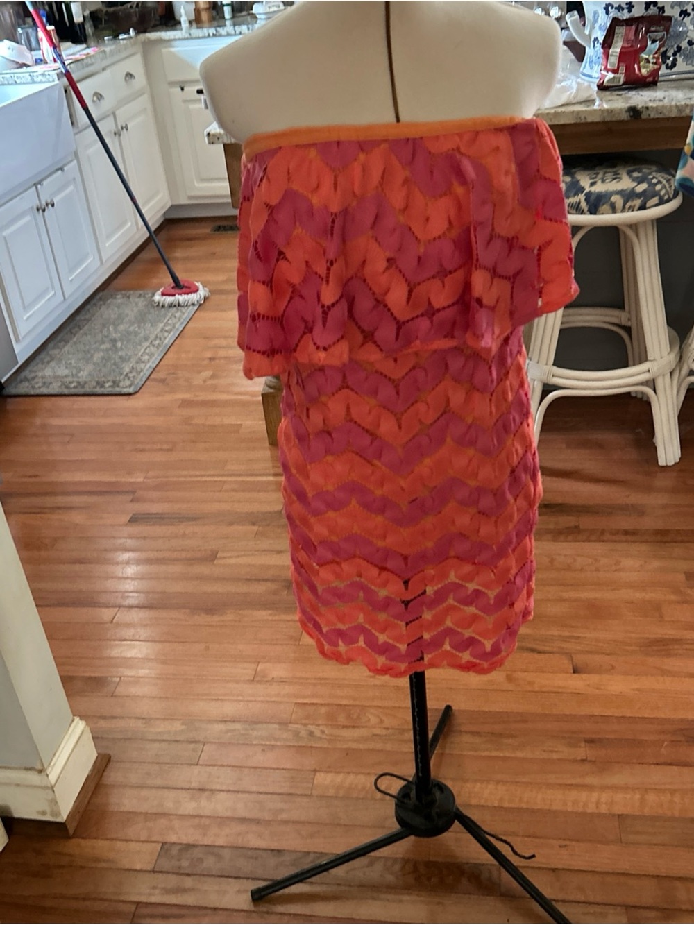 Judith March Pink & Orange Strapless Chevron Lace Mini Dress